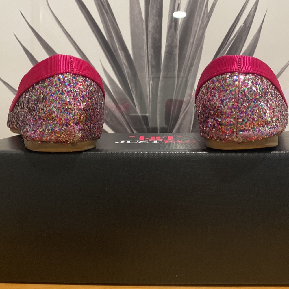 JustFab Mirelle Flats - Picture 3 of 4